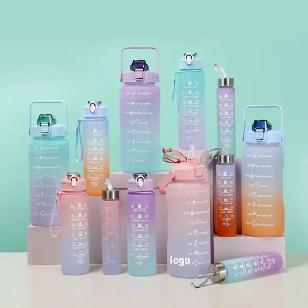 Three-piece Large Capacity Gradient Motivational Sports Water Bottles Set (Random Color)